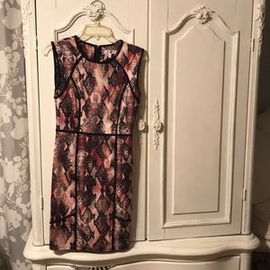 Sexy pink snakeskin dresses Jennifer Lopez